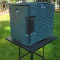 Cambro 400 Food carrier