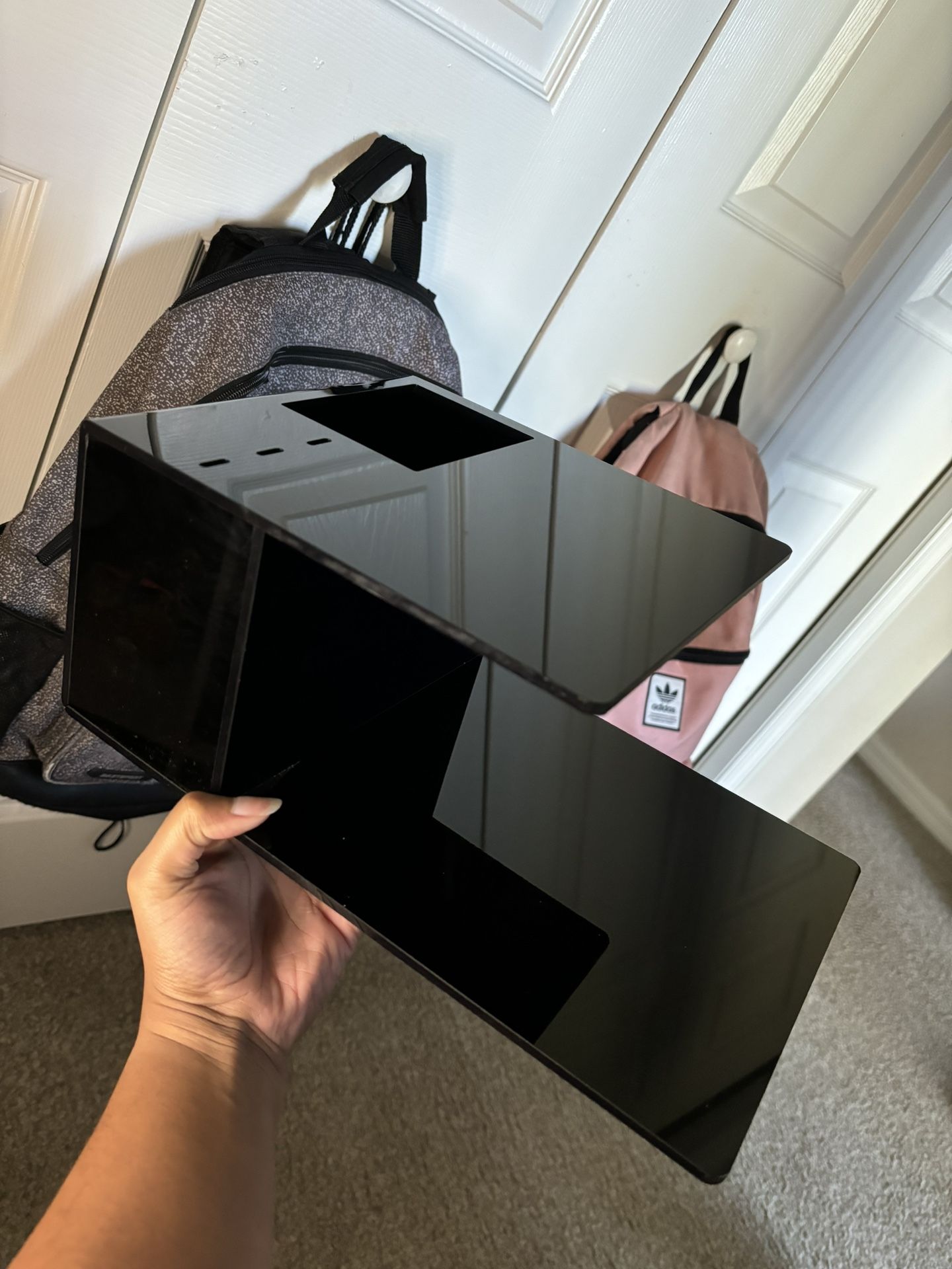 Black Lash Pillow Shelf