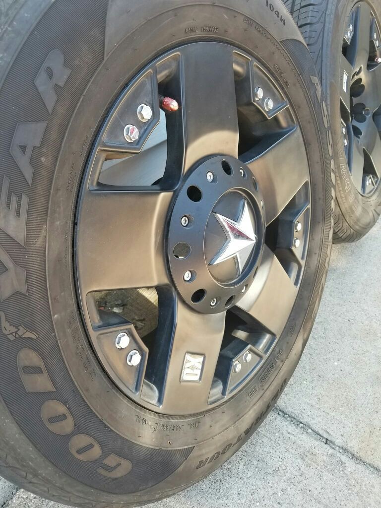 Xd series rims , rockstar wheels 17 in. 6x5.5 , 6x139.7 and 6x135 Bolt patern , 6 birlos universal avalanche navigator tahoe 4-runner titan tacoma