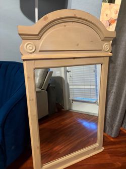 Wood Framed Wall Mirror with Arched Top