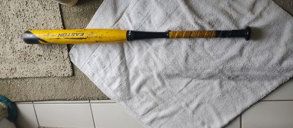 33"-drop 9 Easton Fastpitch Softball Bat