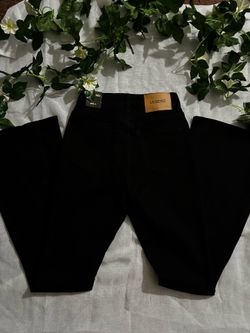 Pantalón flared  color negro
