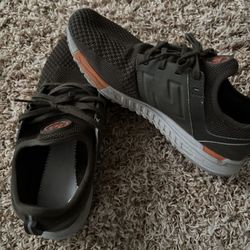 New Balance Sneakers Barely Worn 