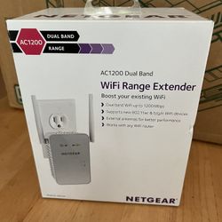 NETGEAR AC1200 Dual Band WIFI Range Extender