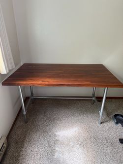 Butcher block wooden desk