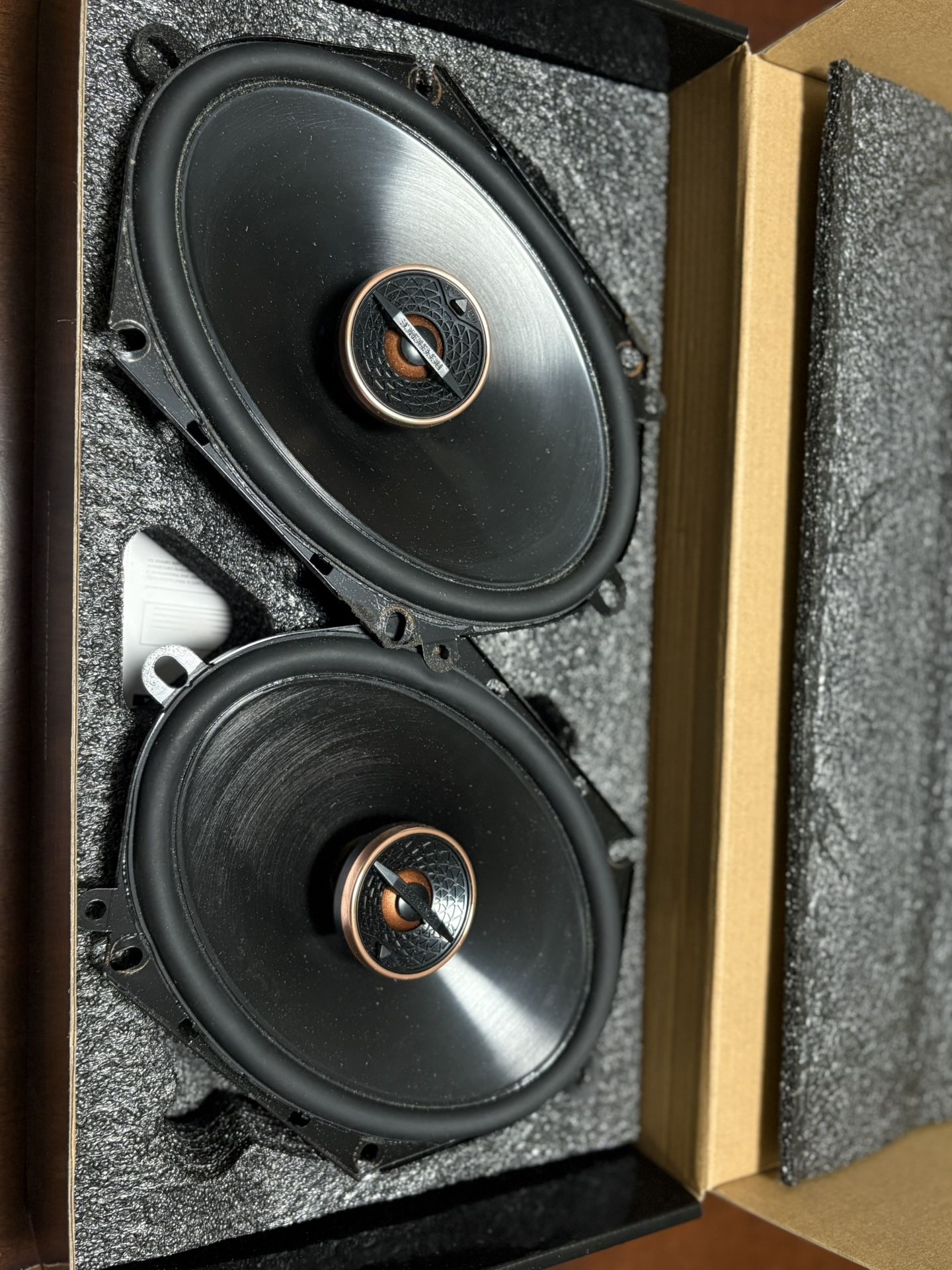 4 Car door speakers size 6x8 (Infinity & NVX)