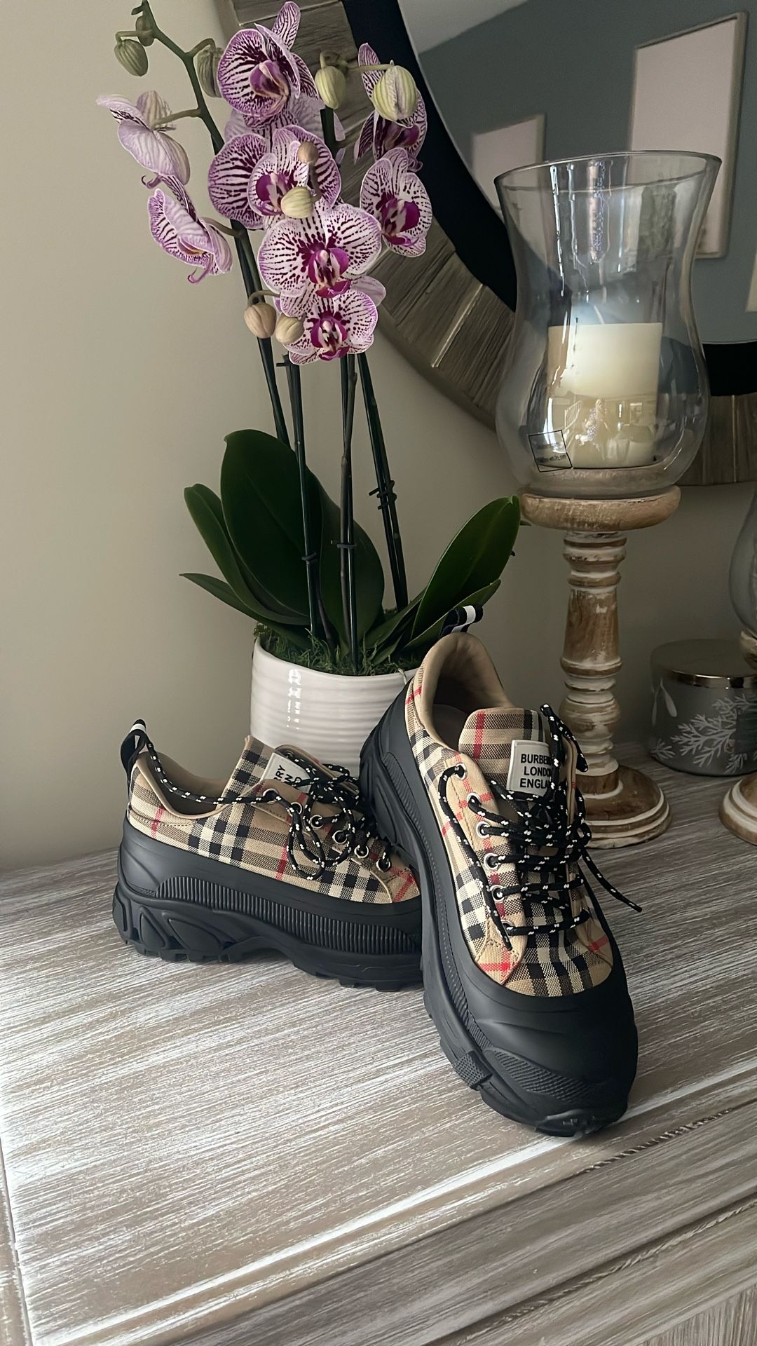 Burberry Low Top Sneaker