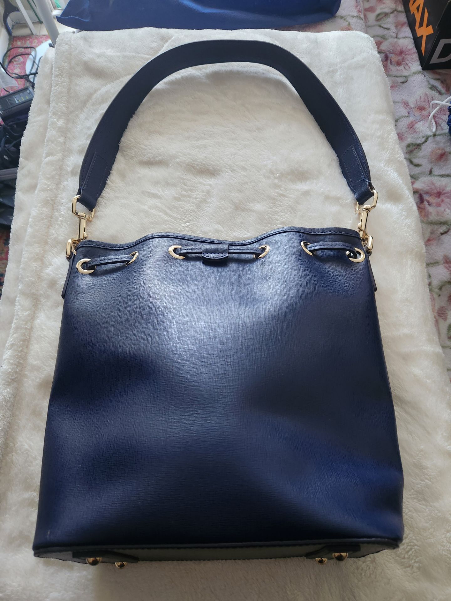 DOONEY AND BOURKE BAGS OFFICIAL