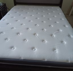 New Queen Mattress  10 In 