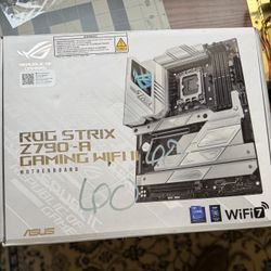 ASUS ROG Strix Z790-A Gaming WiFi II Motherboard