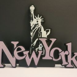 NEW YORK SIGN TABLE TOP Statue Of Liberty Wood Painted Black With Pink Glitter 