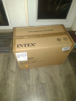 NEW Intex Challenger K2 Inflatable 2-Person Kayak Set