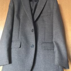 BOY’S GREY SUIT SIZE 10