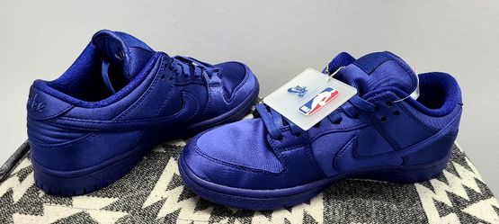 Nike SB Dunk low Deep royal Blue : r/SNKRS