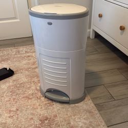 Dekor Diaper Trash Can