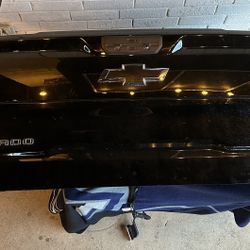 Silverado / GMC Multi Flex Tailgate 