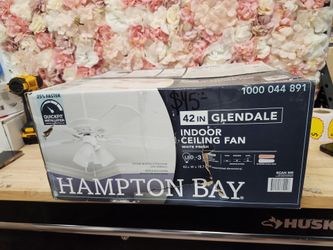 Hampton Bay
Glendale 42 in. LED Indoor White Ceiling Fan with Light Kit