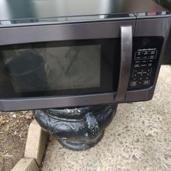 Microwave Oven