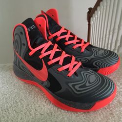 Nike Hyperfuse Supreme Grey Black Crimson M Sz 9.5 536861-003