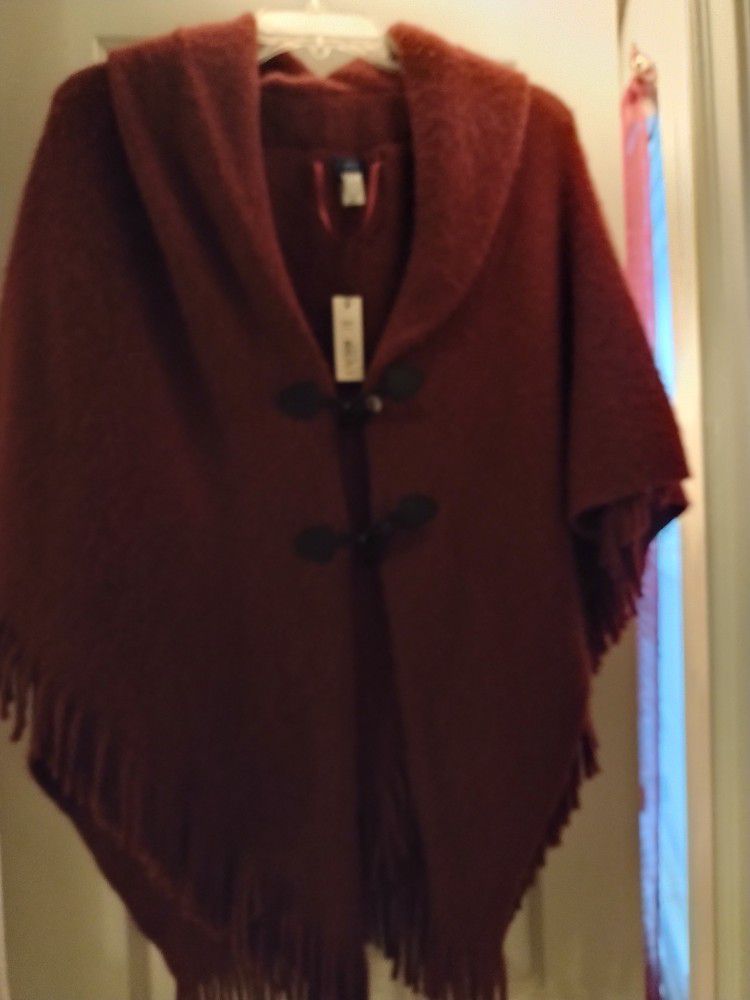 Kohls Shawl Poncho Never https://offerup.co/faYXKzQFnY?$deeplink_path=/redirect/ 35.00.color Rust Oh
