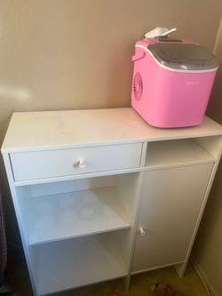 Coffee stand and ice maker