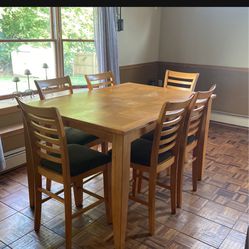 Dining Table / 6 Chairs - Counter Height