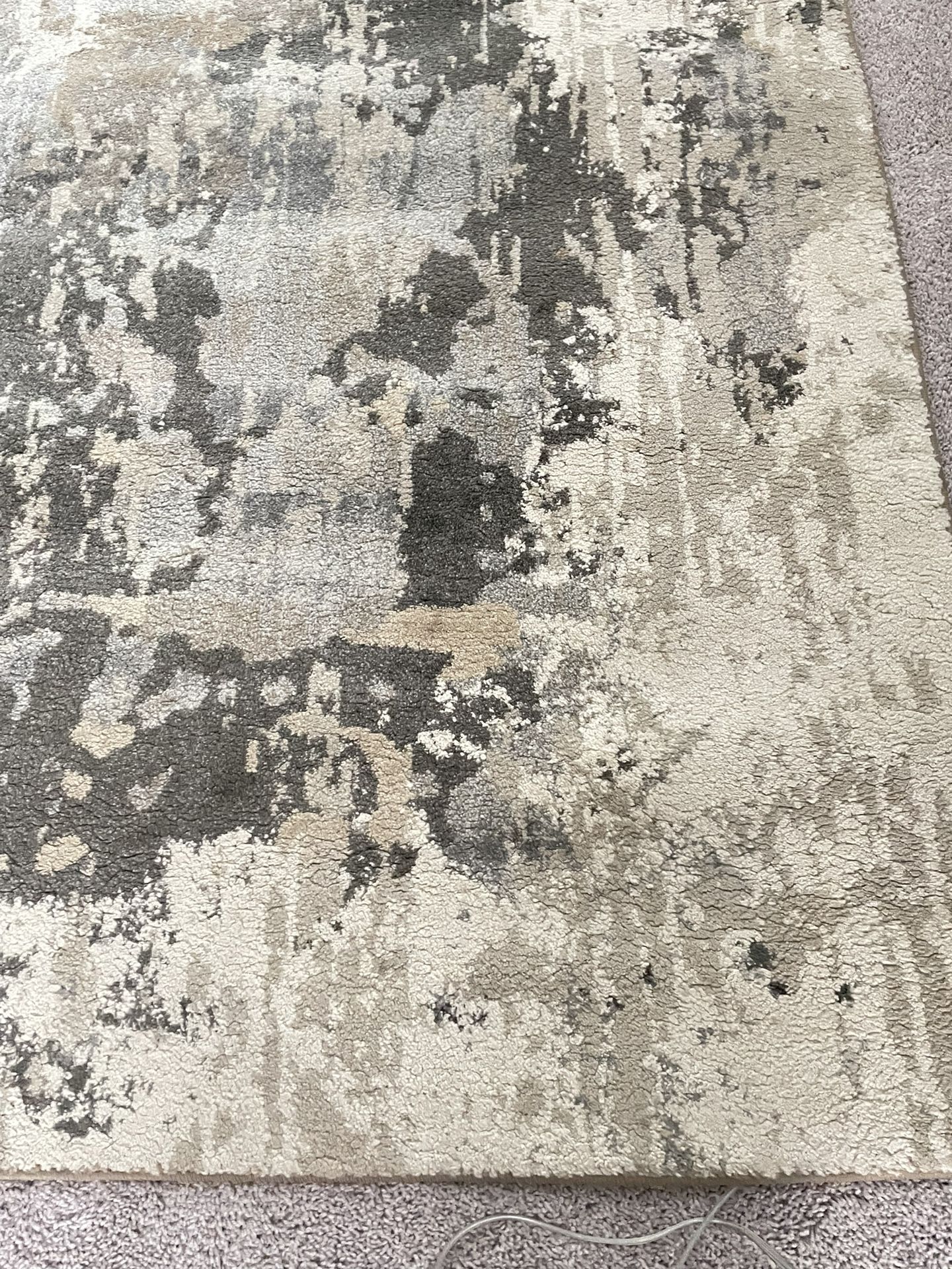 Allen+roth abstract style 5’3” by 7’6” rug