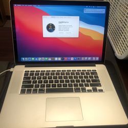 MacBook Pro 15’ Quad Core i7/16GB/500SSD