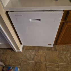 Whirlpool Dishwasher 