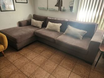 Please send reasonable offers 
Sofa Couch Sectional 
3 Set Comfortable
Color  grey for living room
Paid over $2,500
