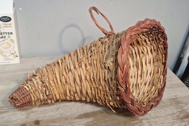 Cornucopia Basket