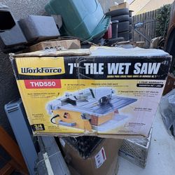 Small Wet Tile Saw