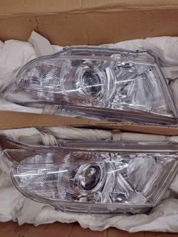 11-13 Toyota Highlander Headlights Luces Micas Faros