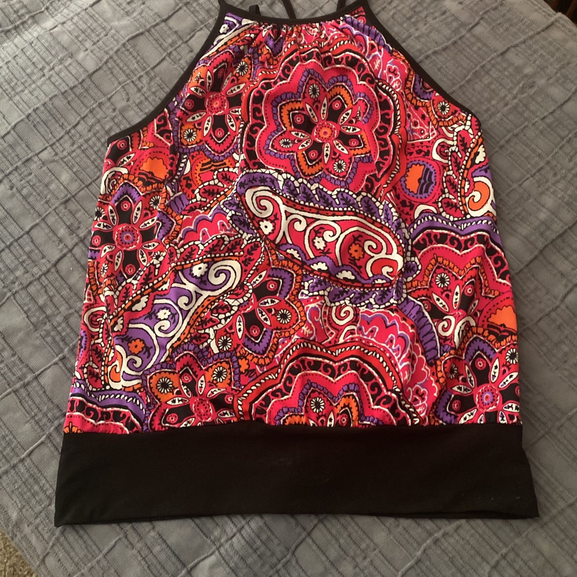 Halter Top! Size M (fits like L)