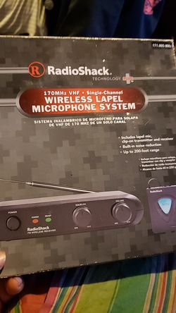 Wireless lapel microphone system