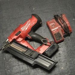 Milwaukee 21• Framing Nail Gun