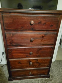 Dresser