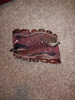 Vapor Max Marroon