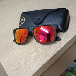 Ray Bans Red Lenses