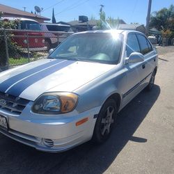 2004 Hyundai Accent