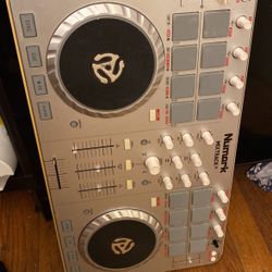 This Is Numark Mixtrack 