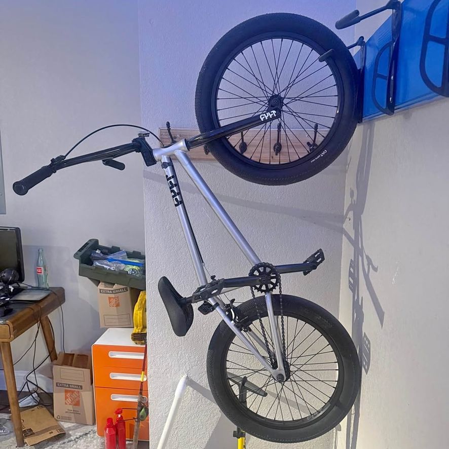 Cult gateway bmx