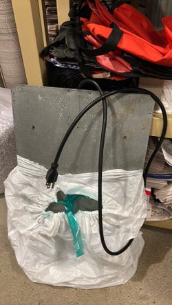 Reptile heating element used like new pick up in Parma