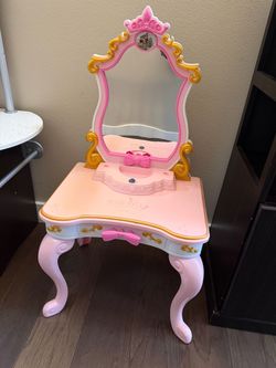 Disney princess vanity