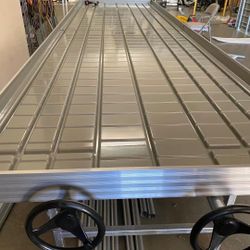 Customized Rolling Bench 