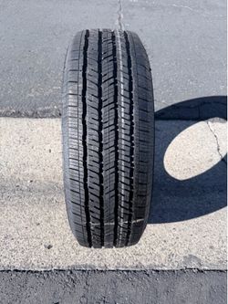 (1) 255/70R16 Bridgestone Dueler