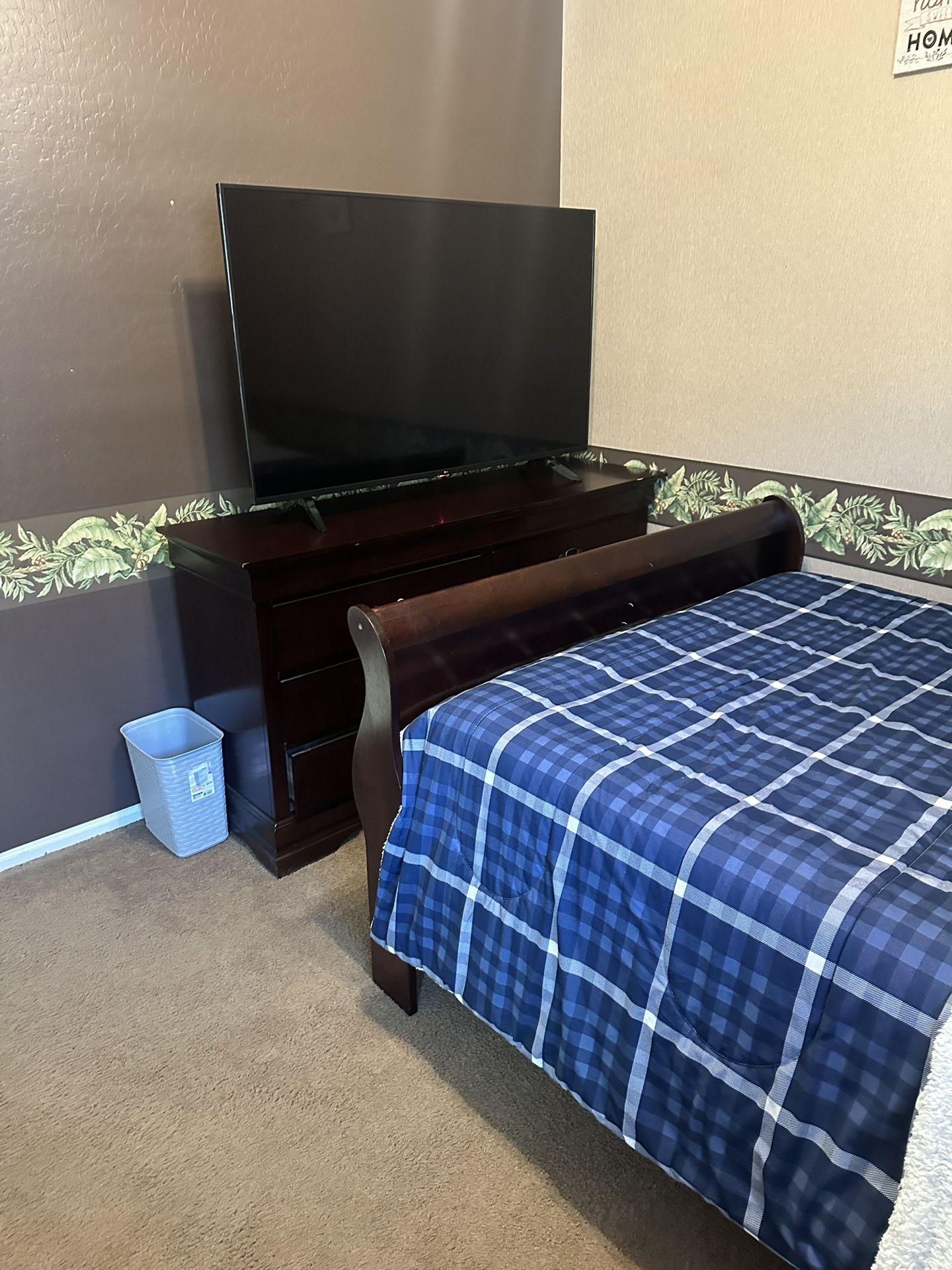 Full Bedroom Set, Great Condition, Cherry Wood