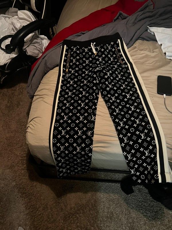 Lv Joggers