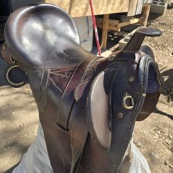 Saddle