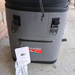 Glacier's edge 20-can backpack cooler